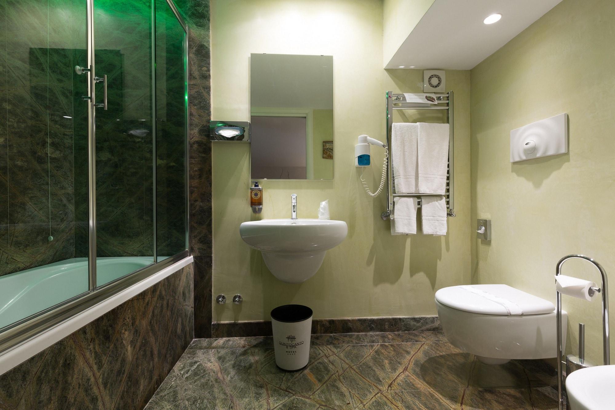 Hotel Quintocanto &